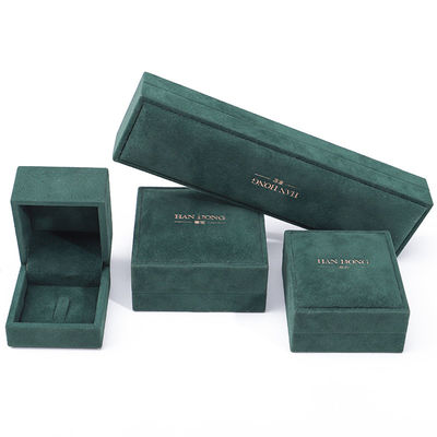 Wholesale Manufacturing Luxury velvet Jewelry Box โลโก้ที่กําหนดเอง สีเขียวเข้ม สร้อยคอ สร้อยหู แหวน แพคเกจ กล่องเครื่องประดับ