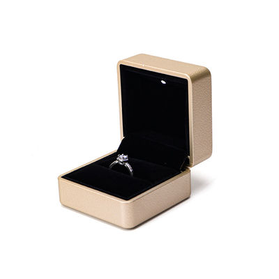 กล่องเครื่องประดับ Hanhong Gold Leather LED Ring Box พร้อมเครื่องพิมพ์และแสง
