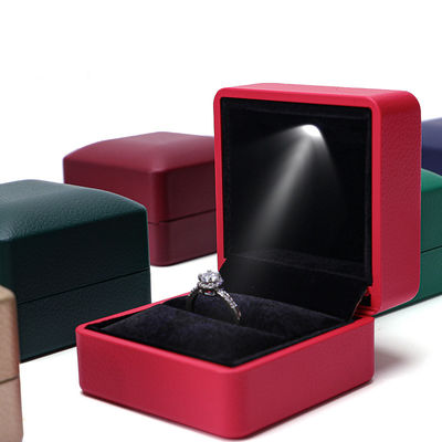 กล่องเครื่องประดับ Hanhong Gold Leather LED Ring Box พร้อมเครื่องพิมพ์และแสง
