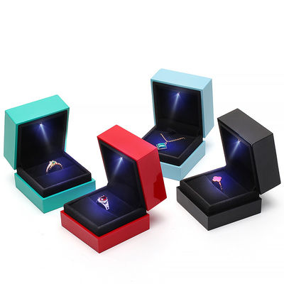 Hanhong Square Spray Paint กล่องเครื่องประดับหลายสี พร้อมพิมพ์แสงและผ้าไหม