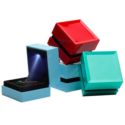 Hanhong Square Spray Paint กล่องเครื่องประดับหลายสี พร้อมพิมพ์แสงและผ้าไหม