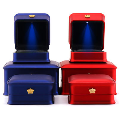 กล่องวงแหวนแขน LED สีหลากหลาย สร้อยคอด้วยวัสดุพลาสติกแวลเวทจาก Hanhong