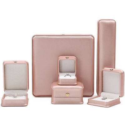 ซื้อ โลโก้ที่กําหนดเอง กล่องเครื่องประดับ โรสทอง สีหนัง รางวัลการออกแบบสําหรับแหวน หูหูและสร้อยคอ online manufacture