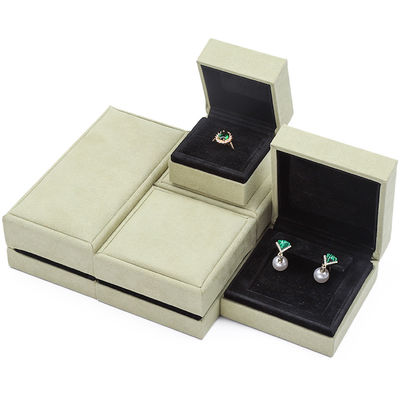 OEM สีเทาเหลือง Soft Velvet กล่องเครื่องประดับชุดสําหรับหู Stud แหวน Pendant Packaging