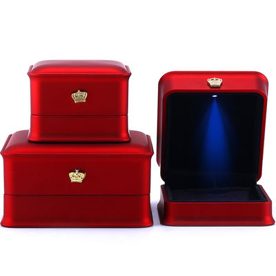 กล่องเครื่องประดับ Hanhong Custom Luxury Crown กล่อง LED สําหรับสร้อยข้อมือ สร้อยคอและแหวน