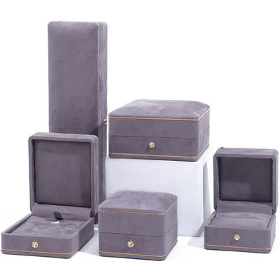 ซื้อ สี่เหลี่ยม ทําด้วยมือ สัญลักษณ์ที่กําหนดเอง เครื่องประดับบรรจุเครื่องประดับ สําหรับแขนข้อมือสีเทาหรู สร้อยคอ online manufacture