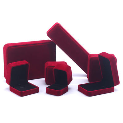 Wholesale Manufacturing Luxury velvet Jewelry Box Customized logo สร้อยคอสีแดง สร้อยข้อมือ แหวนบรรจุกล่อง