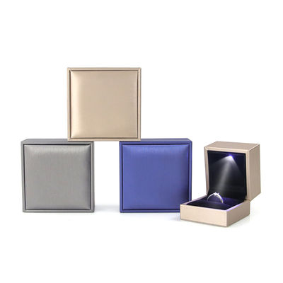 กล่องเครื่องประดับ LED สีฟ้า สําหรับบรรจุหูหูหรู สร้อยข้อมือ สร้อยคอ แหวน