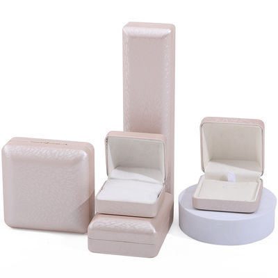 ซื้อ กล่องเครื่องประดับหนังทองคําที่กําหนดเอง สําหรับสร้อยข้อมือ สร้อยคอและแหวนเก็บของ สไตล์ใหม่ที่สุด online manufacture