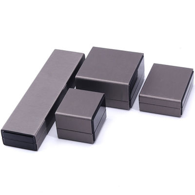 Hanhong Custom Logo LED Light Jewelry Packaging Box สีเทาสําหรับสร้อยข้อมือ สร้อยคอและแหวน