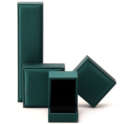 กล่องบรรจุเครื่องประดับผ้าห่มหรู สีเขียว สร้อยคอหนัง PU และแหวน Hanhong