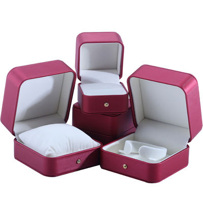 Hanhong Custom สีแดง PU กล่องบรรจุเครื่องประดับหนังสําหรับวงแหวนหูห้อยคอแต่งงาน