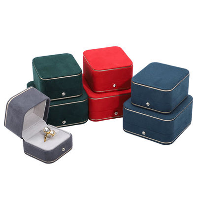กล่องเครื่องประดับผ้าหอมแดงสําหรับสร้อยคอ สร้อยข้อมือ แหวนแก้ไขการนําเสนอ