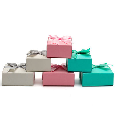 แฮนฮอง โลโก้ตามสั่ง พัสดุเครื่องประดับสําหรับเด็กผู้หญิง หูหูกระดาษสีเล็ก กล่องของขวัญ