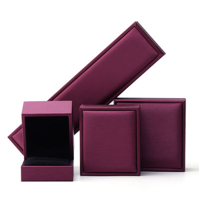 ซื้อ กล่องบรรจุเครื่องประดับผ้าห่มหรูแบบลูกค้า สีม่วง PUหนังจาก Hanhong online manufacture