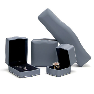 สีเทา PU ผิวหนัง กล่องเครื่องประดับหรู สําหรับวงแหวน สร้อยคอ แบรนเซ็ต Packaging by Hanhong