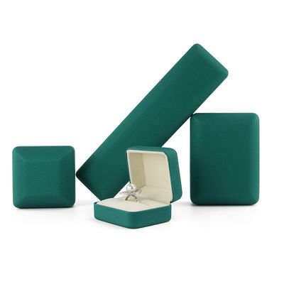 กล่องเครื่องประดับ สร้อยคอเหล็กกล่องแหวนสําหรับขนาดที่กําหนดเอง เกรด Hanhong Emerald