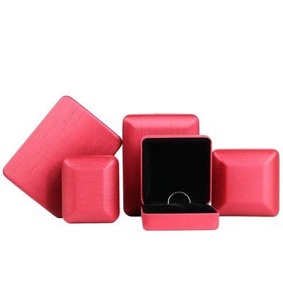 กล่องเครื่องประดับหนัง PU สีแดง สําหรับแหวนและชุด