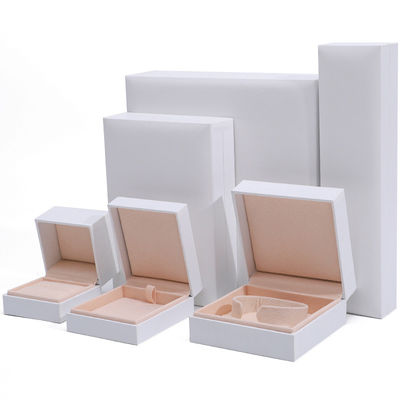 ซื้อ กล่องกระดาษสีขาว 9x9x4cm ของประดิษฐ์เครื่องประดับ สําหรับกระดาษข้อมือ online manufacture