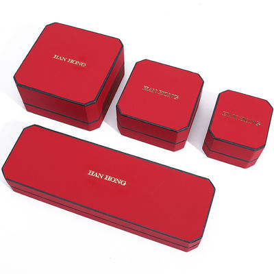 กล่องเครื่องประดับรูปสี่เหลี่ยมจากวัสดุสีแดงแวกมะพร้าว สําหรับกระบอกแขนของหรูหรา