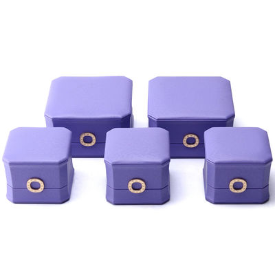 กล่องเครื่องประดับหนัง PU สีม่วงทรงแปดเหลี่ยมที่น่าหลงใหลสําหรับแหวนหู