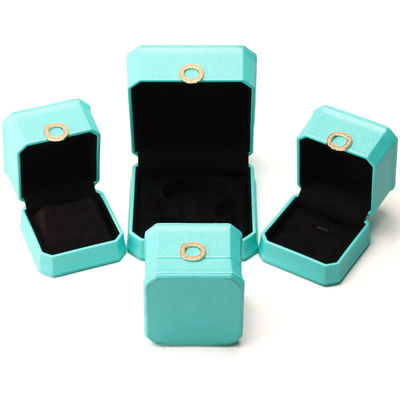 สร้อยข้อมือสีซีอันสี่เหลี่ยม เครื่องประดับหนัง PU เครื่องประดับหรู Packaging Box Organizer