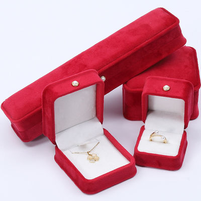 Wholesale Manufacturing Luxury velvet jewellery packaging Box Custom logo Necklace Bracelet Earrings Ring Packaging red velvet jewellery Box กล่องเครื่องประดับสีแดง