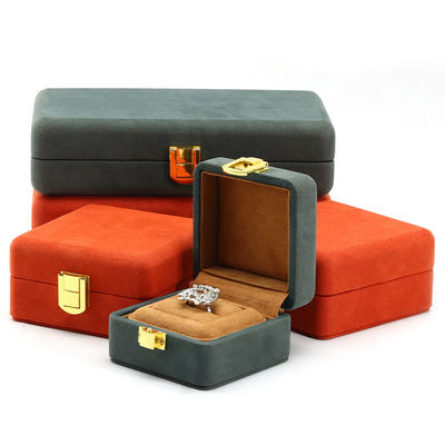 ซอฟท์ทัช แวลเวท กล่องเครื่องประดับ Packaging Sets Multi Color สําหรับเก็บนาฬิกาหรู