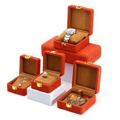 ซื้อ แพ็คเกจเก็บเครื่องประดับหรู สีแดง เนียนเนียน แปลก online manufacture