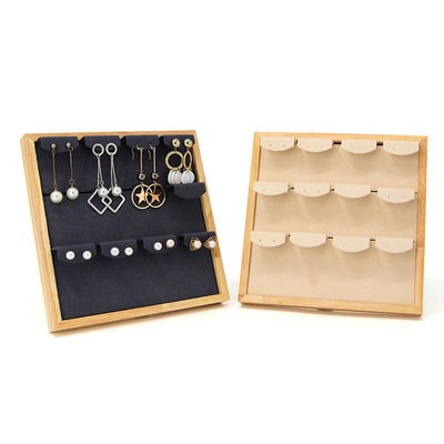 4x3 โปรแกรมหลายเซลล์ เครื่องประดับไม้ ราคการแสดงตัวยืนสําหรับหูฟัง Pendant