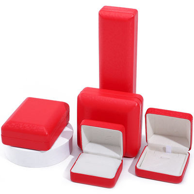 ซื้อ สีแดง หลังคาคอนเว็กซ์ PU หนัง กล่องเครื่องประดับหรู กล่องที่มีผงหิมะ online manufacture