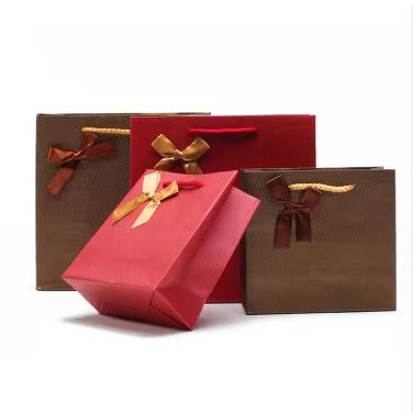 สีดํา Square Velvet พระเครื่องวงแหวนแต่งงาน Packaging กล่องพระเครื่อง