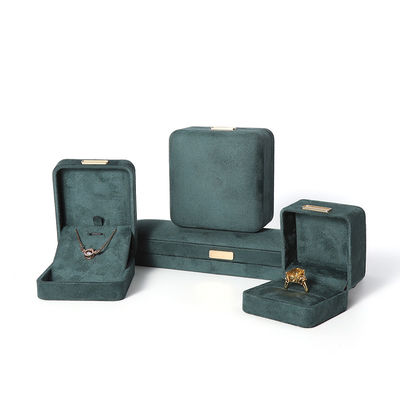 hign end luxury green flannel velvet เครื่องประดับกล่องสําหรับสายแขน สร้อยคอ แหวนหู