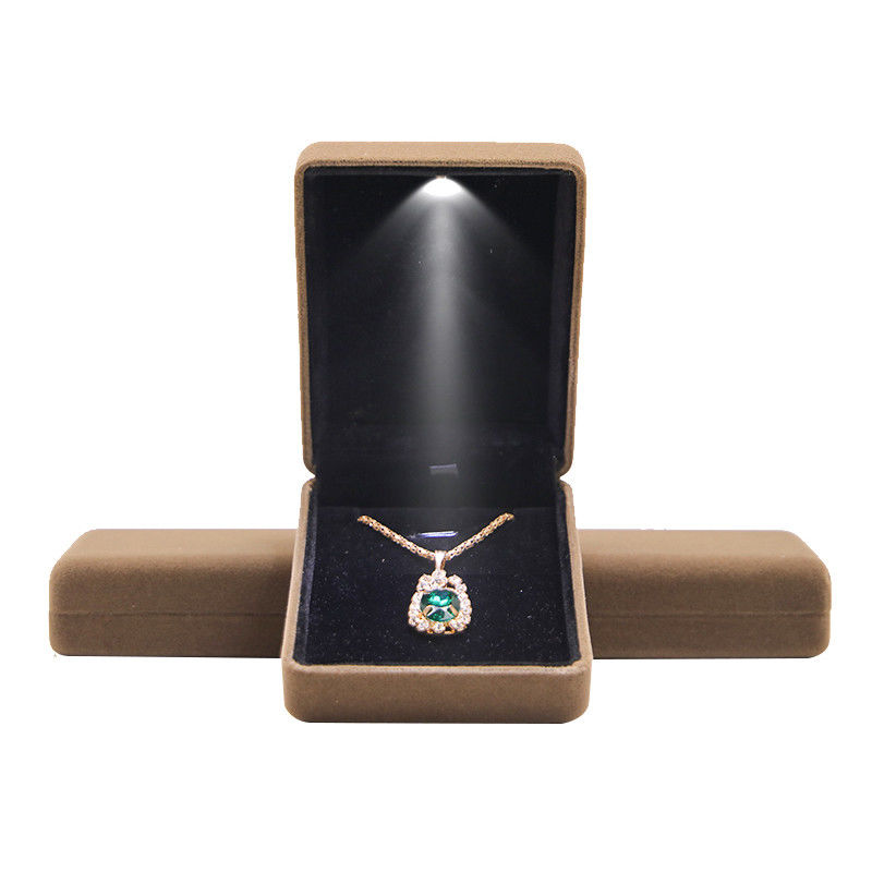 Hanhong Embossed Luxury LED Velvet Brown Jewelry Packaging Box กล่องแหวนตามสั่งกล่องที่มีแสง