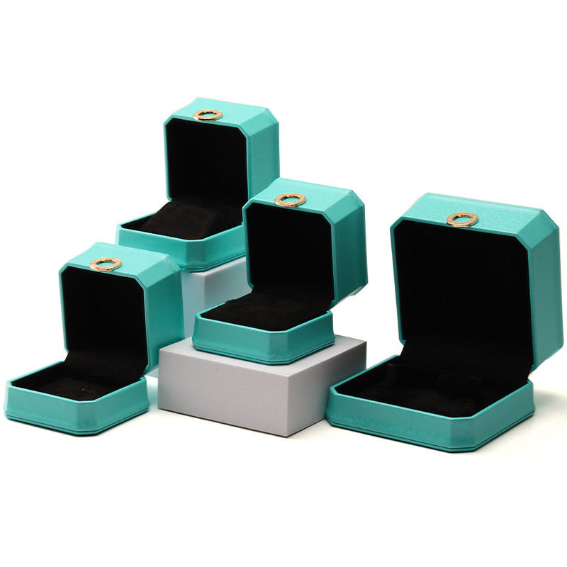 สร้อยข้อมือสีซีอันสี่เหลี่ยม เครื่องประดับหนัง PU เครื่องประดับหรู Packaging Box Organizer