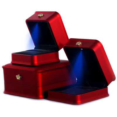 กล่องเครื่องประดับ Hanhong Custom Luxury Crown กล่อง LED สําหรับสร้อยข้อมือ สร้อยคอและแหวน